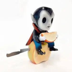 Vampiro Vegano by Emergency Toys