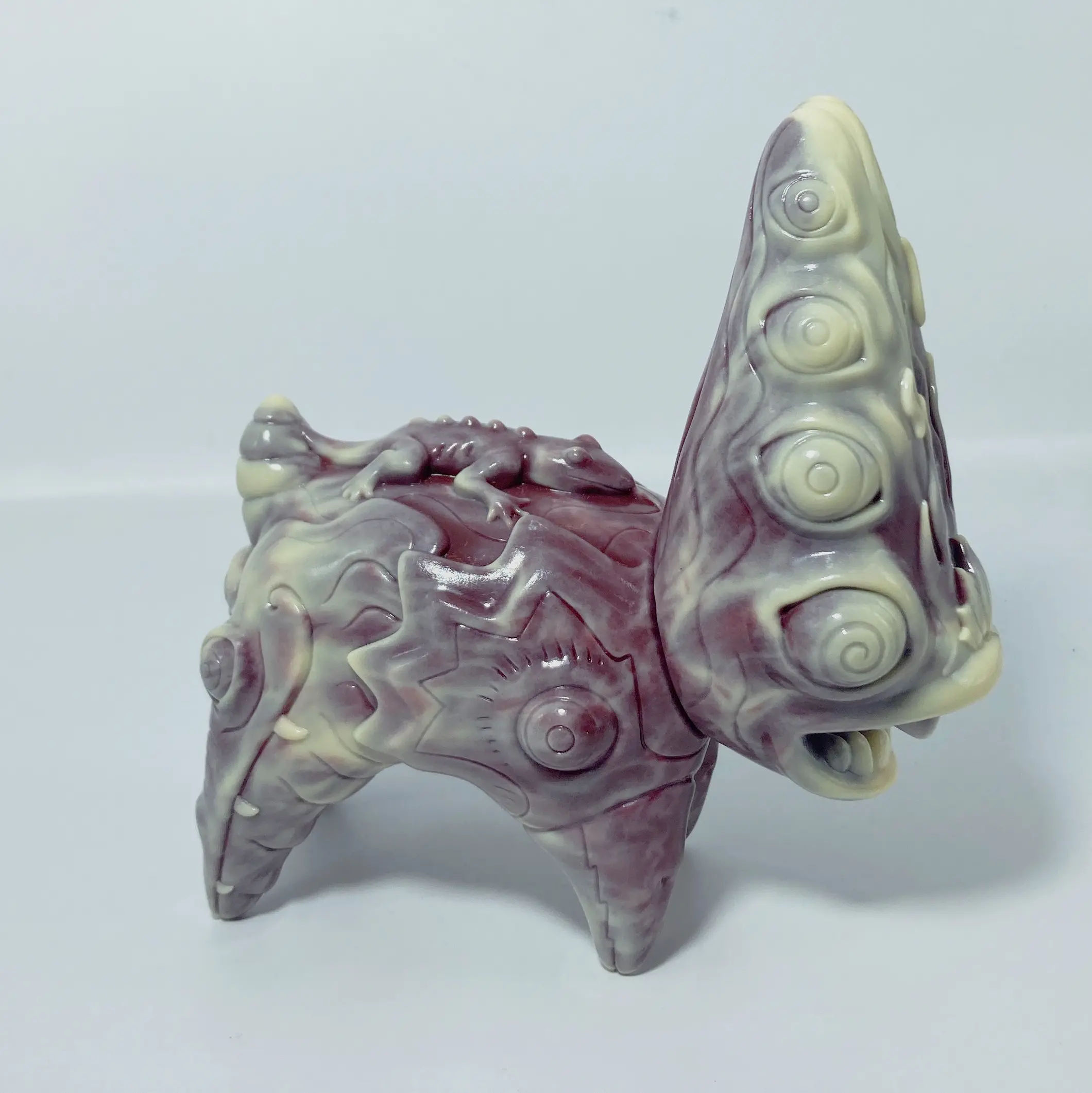 CERRITO DELIRIUM Marmolado Crema / Chocolate - Sofubi By Cesar Zanardi