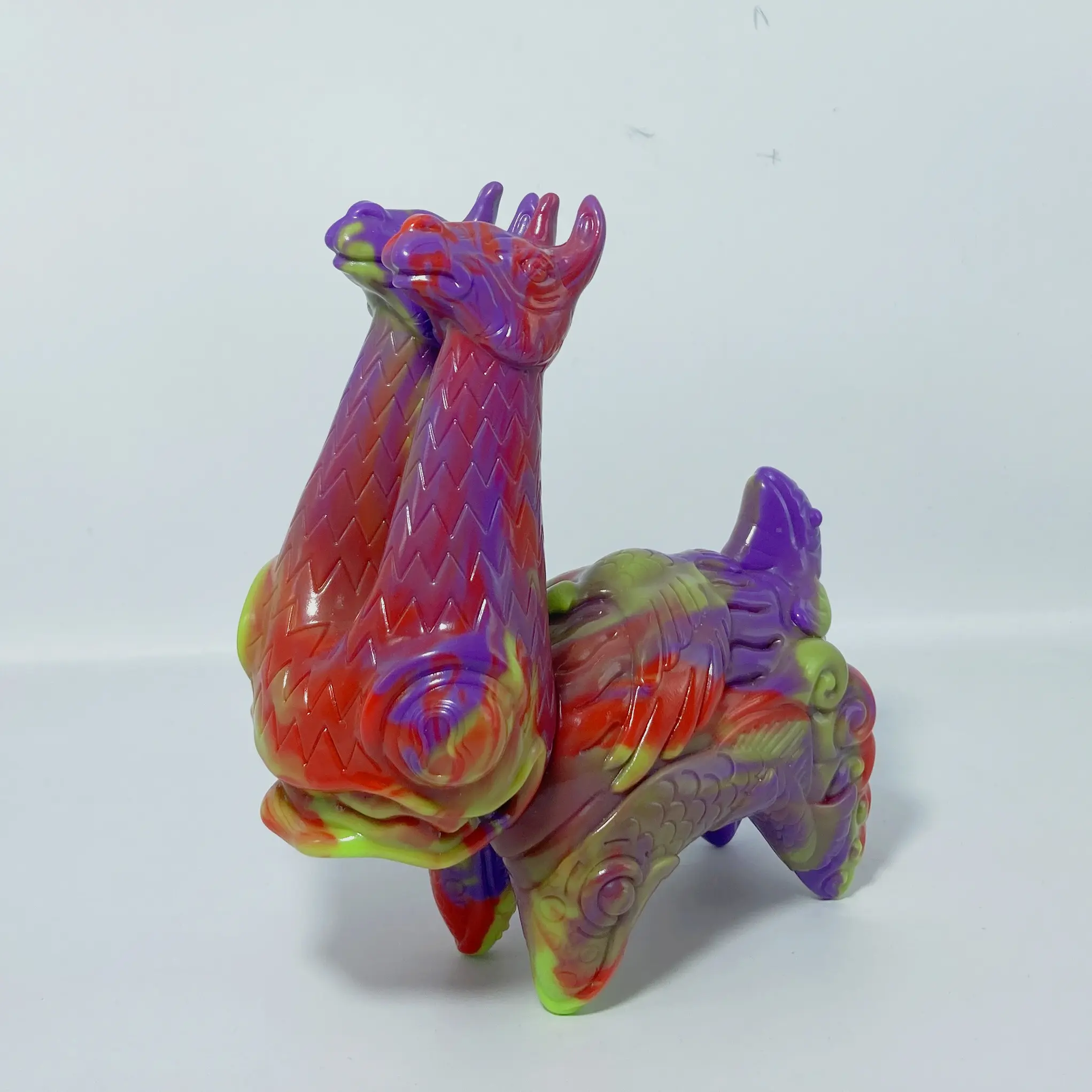 CERRITO PATAGON Verde/Rojo/Violeta - Sofubi By Cesar Zanardi