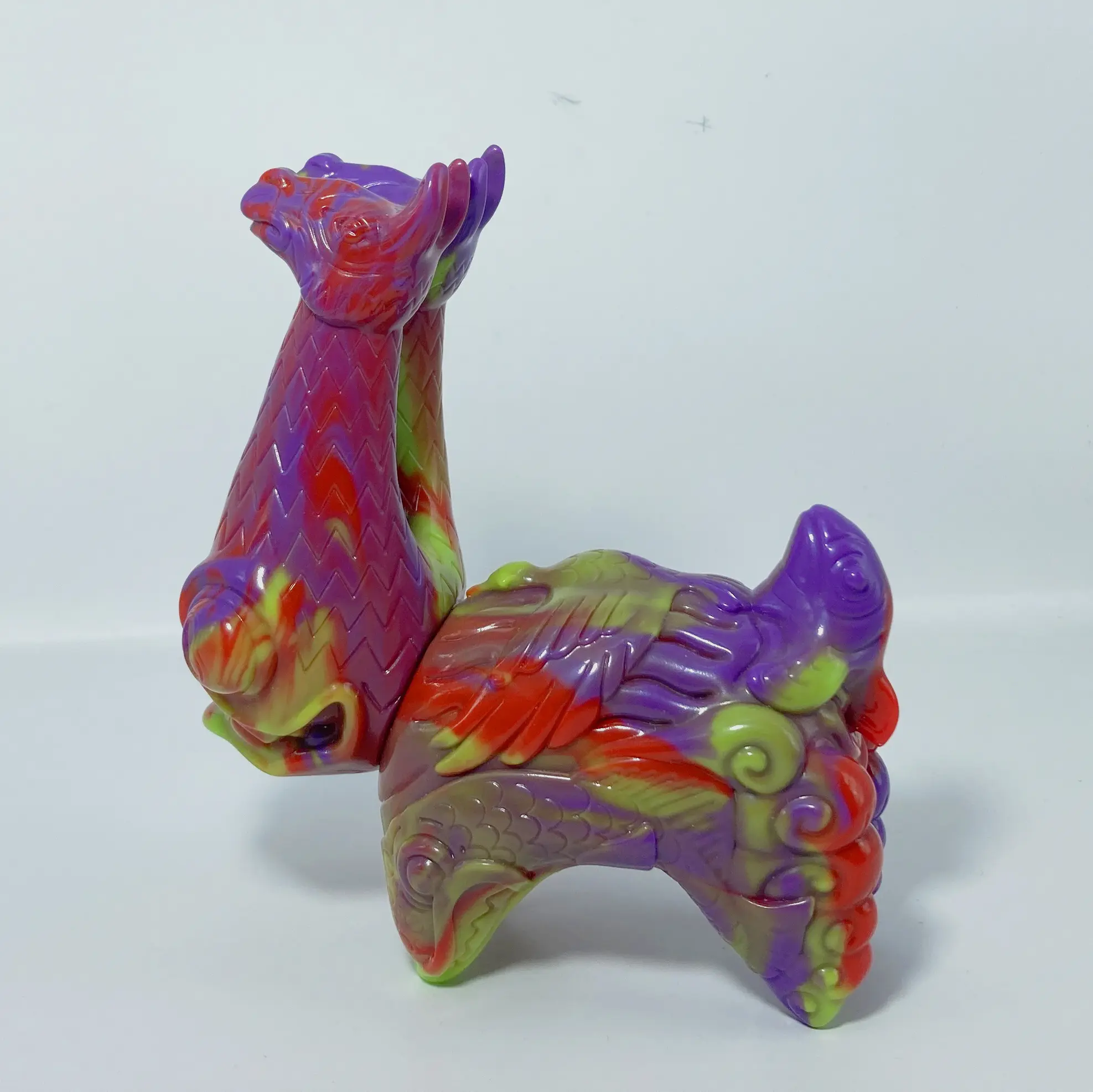 CERRITO PATAGON Verde/Rojo/Violeta - Sofubi By Cesar Zanardi - Imagen 6