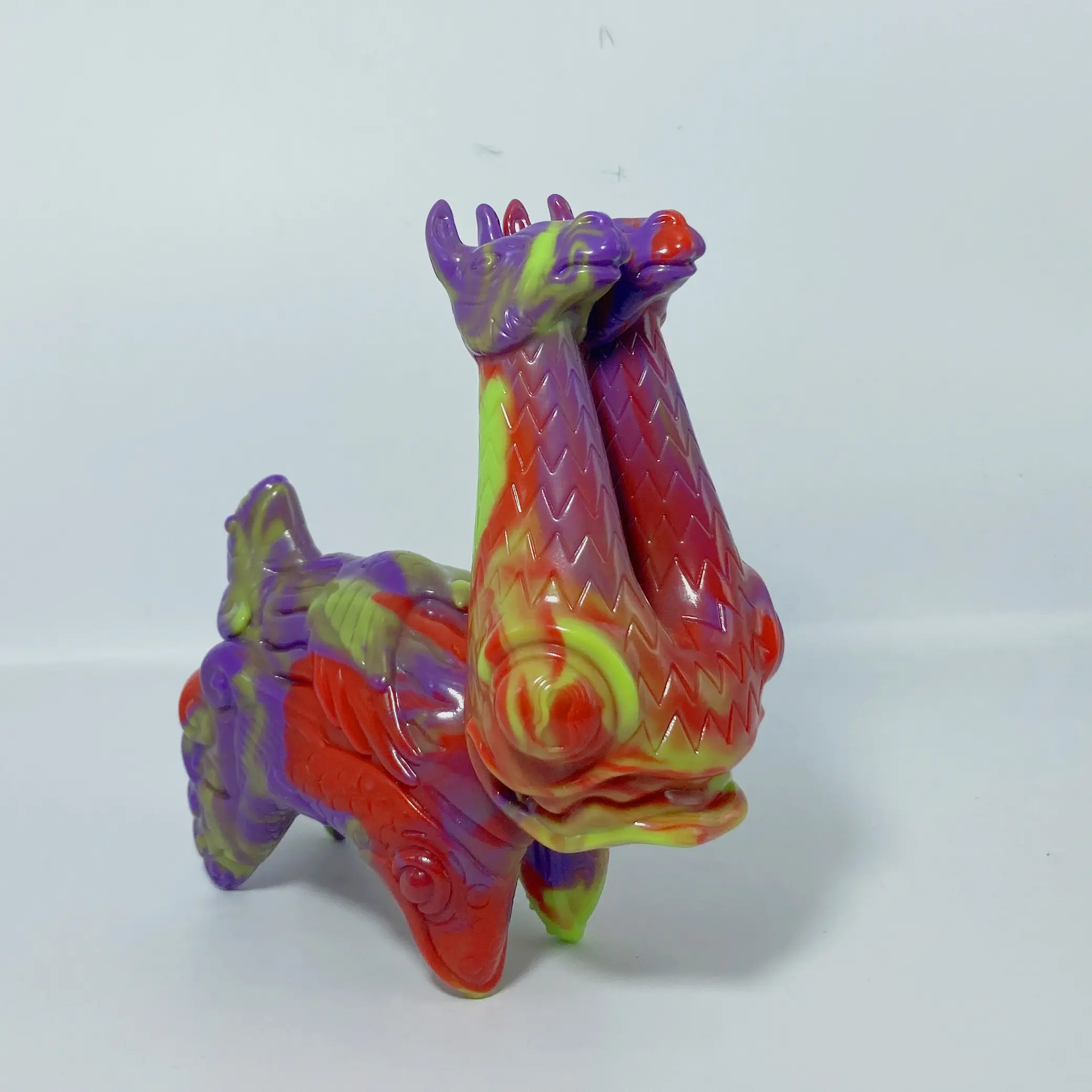 CERRITO PATAGON Verde/Rojo/Violeta - Sofubi By Cesar Zanardi - Imagen 4