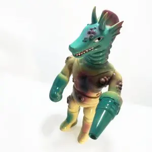 Masked Titano V Mstrd Blaster by Deuxfauves pintado por Goto San - Sofubi