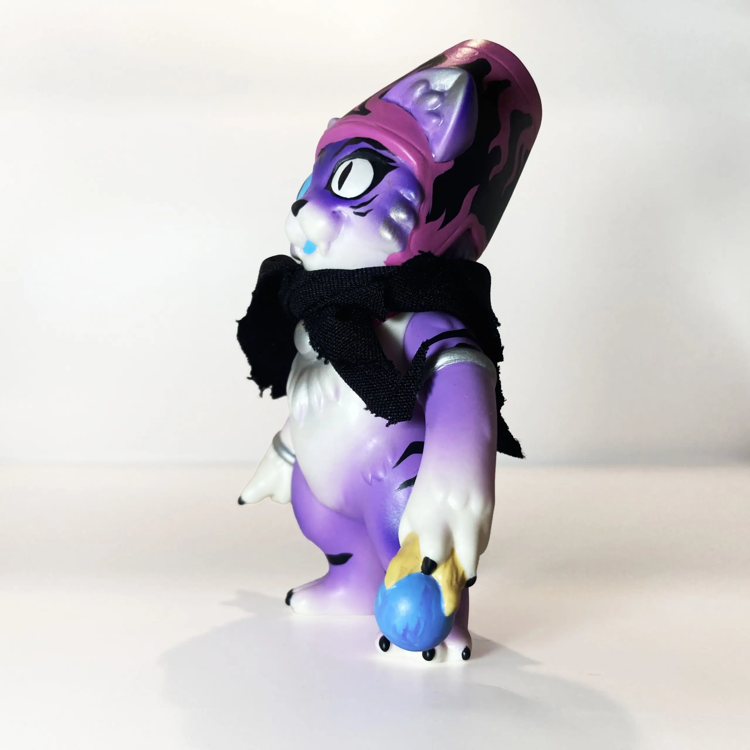 Dark Wizard Lulu - Sofubi de CatMagicToys by Javier Jiménez - Imagen 9