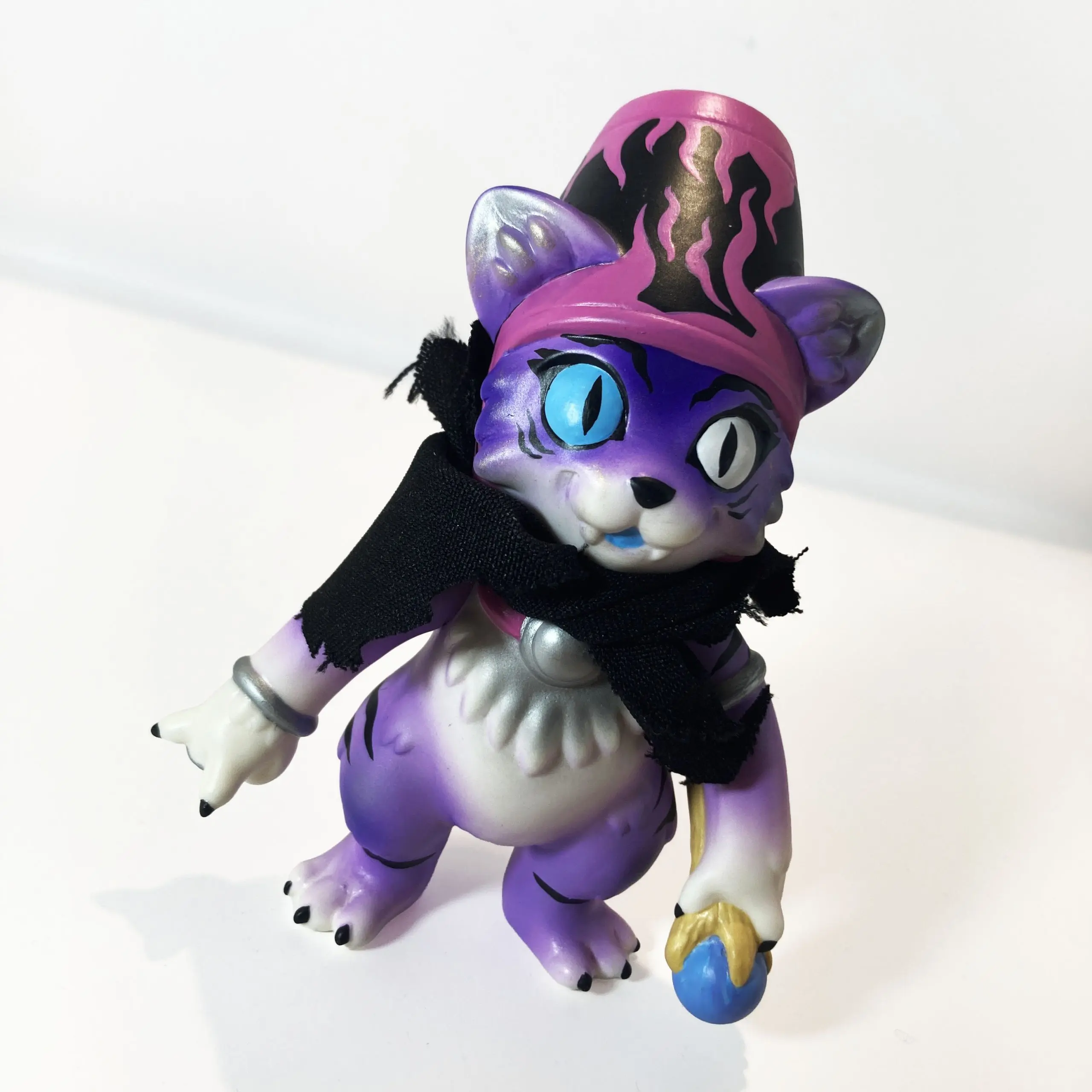 Dark Wizard Lulu - Sofubi de CatMagicToys by Javier Jiménez - Imagen 6