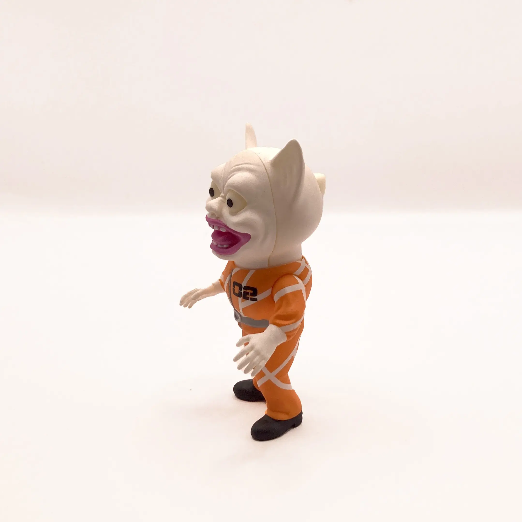 Big Eyes Louie white skin by Betterdaystoys - Imagen 7