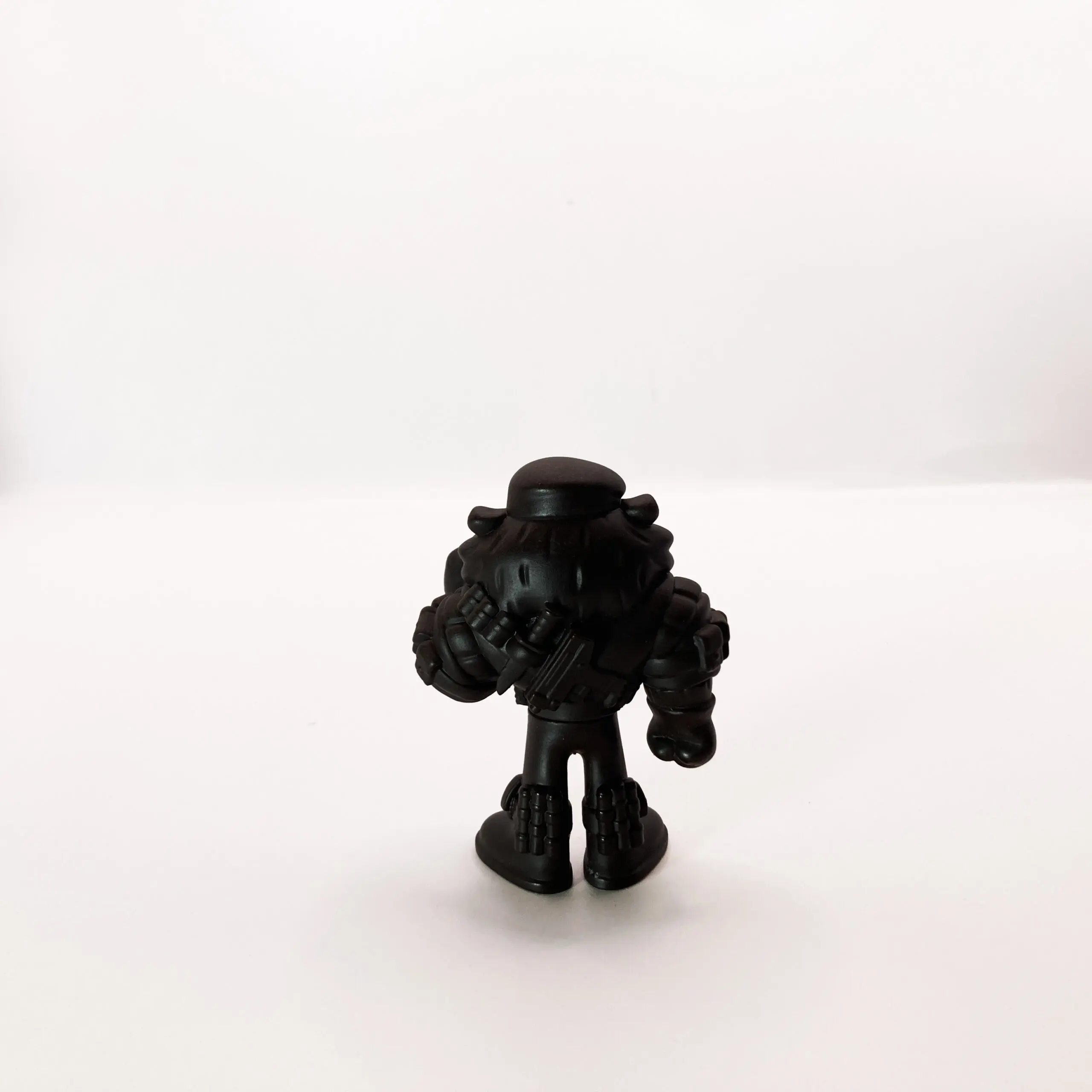 Striker by Niko Mowa Toys - Marrón Oscuro - Imagen 4