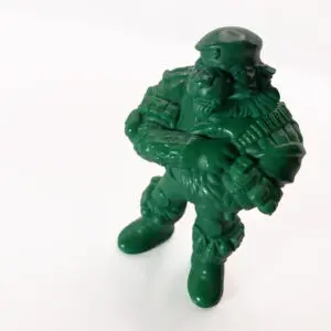 Striker by Niko Mowa Toys - Crema