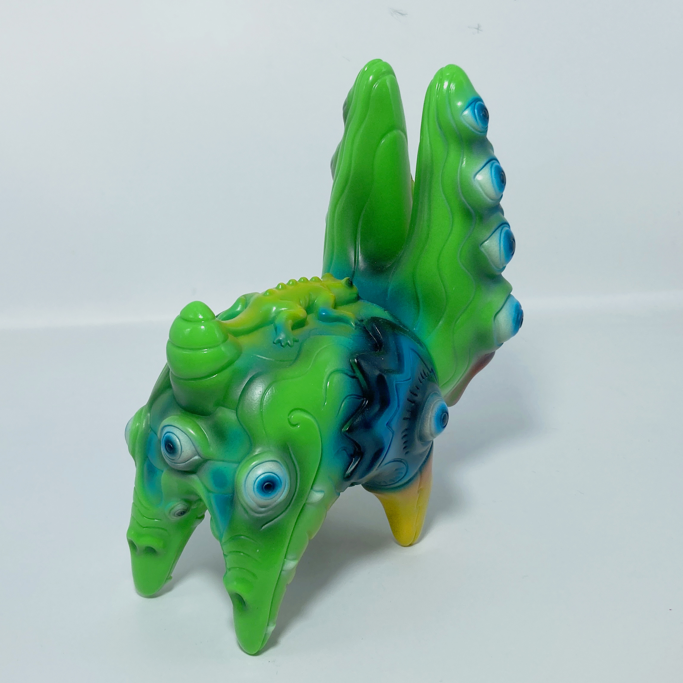 CERRITO DELIRIUM Kustom Paint Base amarillo - Sofubi By Cesar Zanardi - Imagen 5