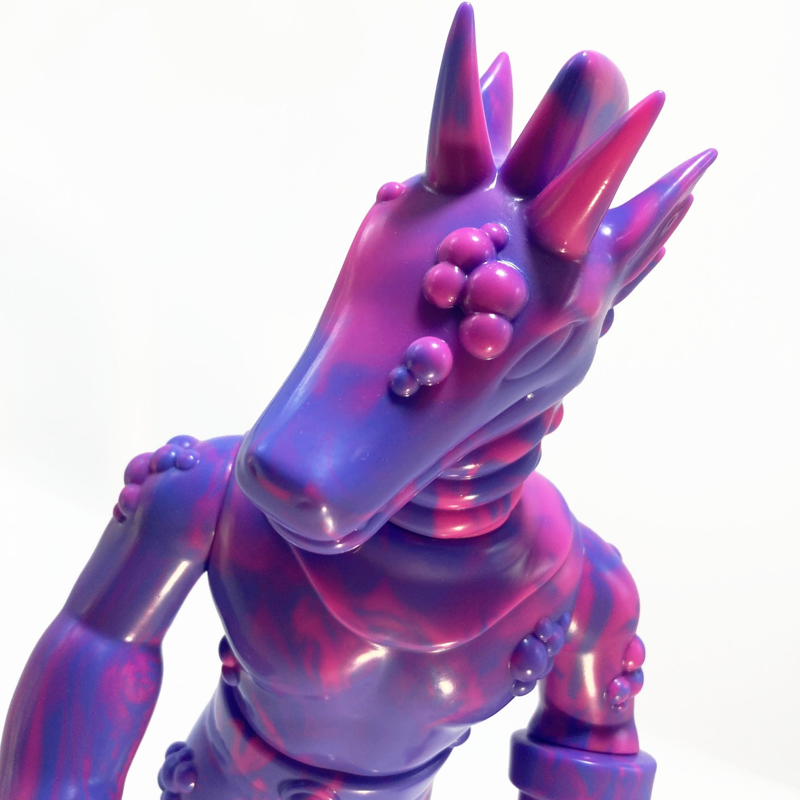 Masked Titano V Bubblegummy by Deuxfauves - Sofubi - Imagen 5