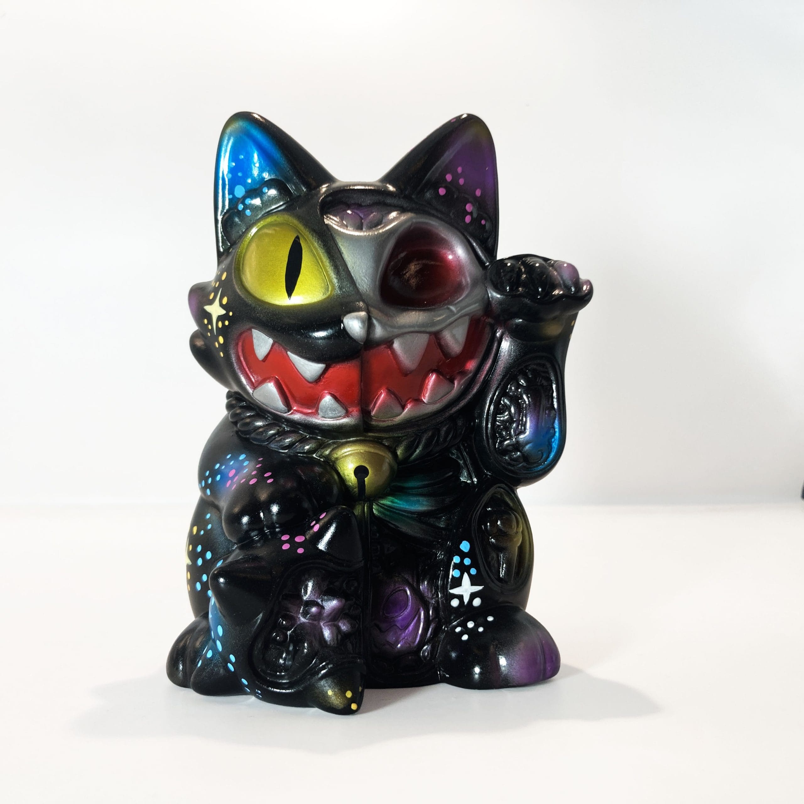 Maneki Wananeko - Black Hole - by Javier Jiménez