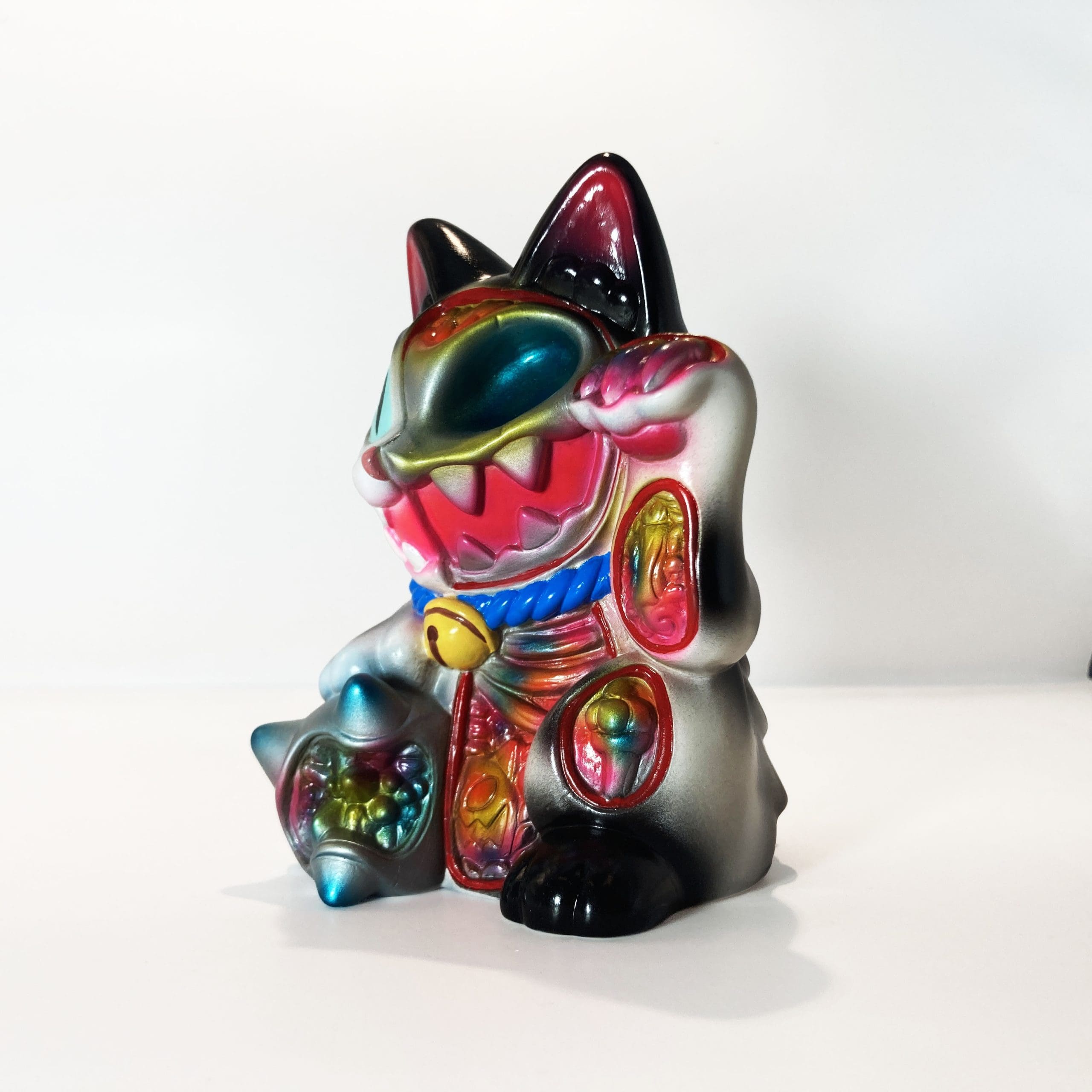 Maneki Wananeko one-off - Black Cow by Javier Jiménez - Imagen 10