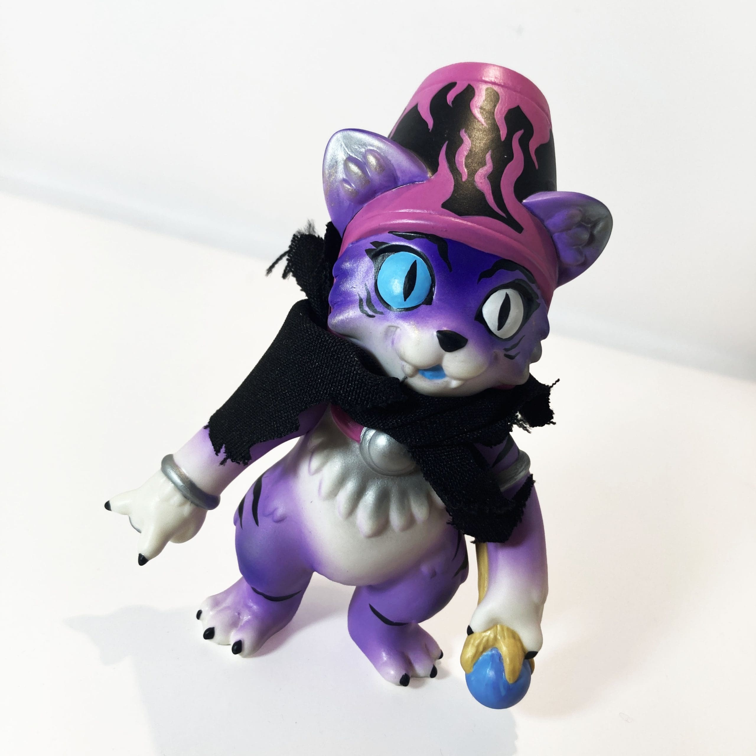 Dark Wizard Lulu - Sofubi de CatMagicToys by Javier Jiménez - Imagen 6
