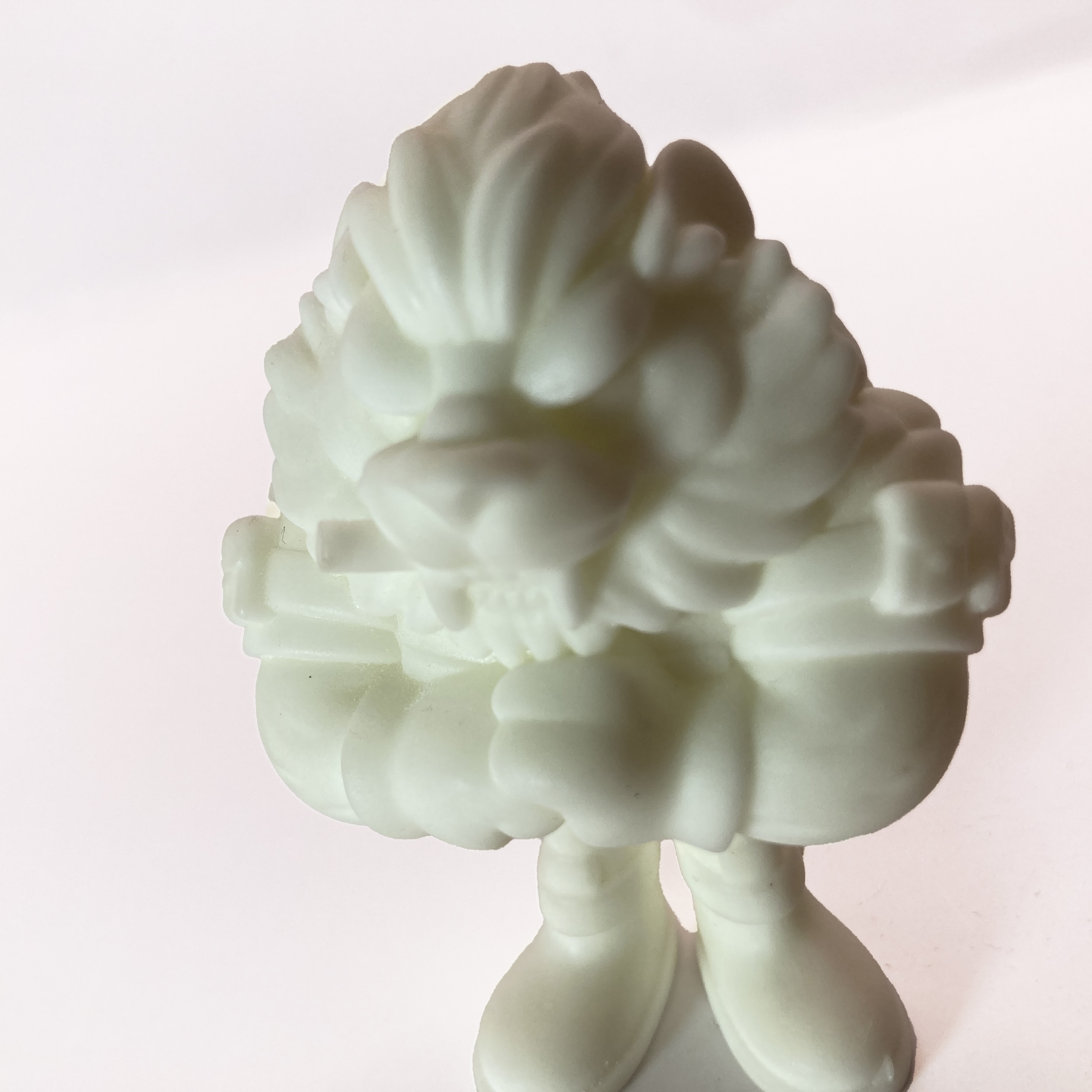 McClaw by Niko Mowa Toys - Blanco
