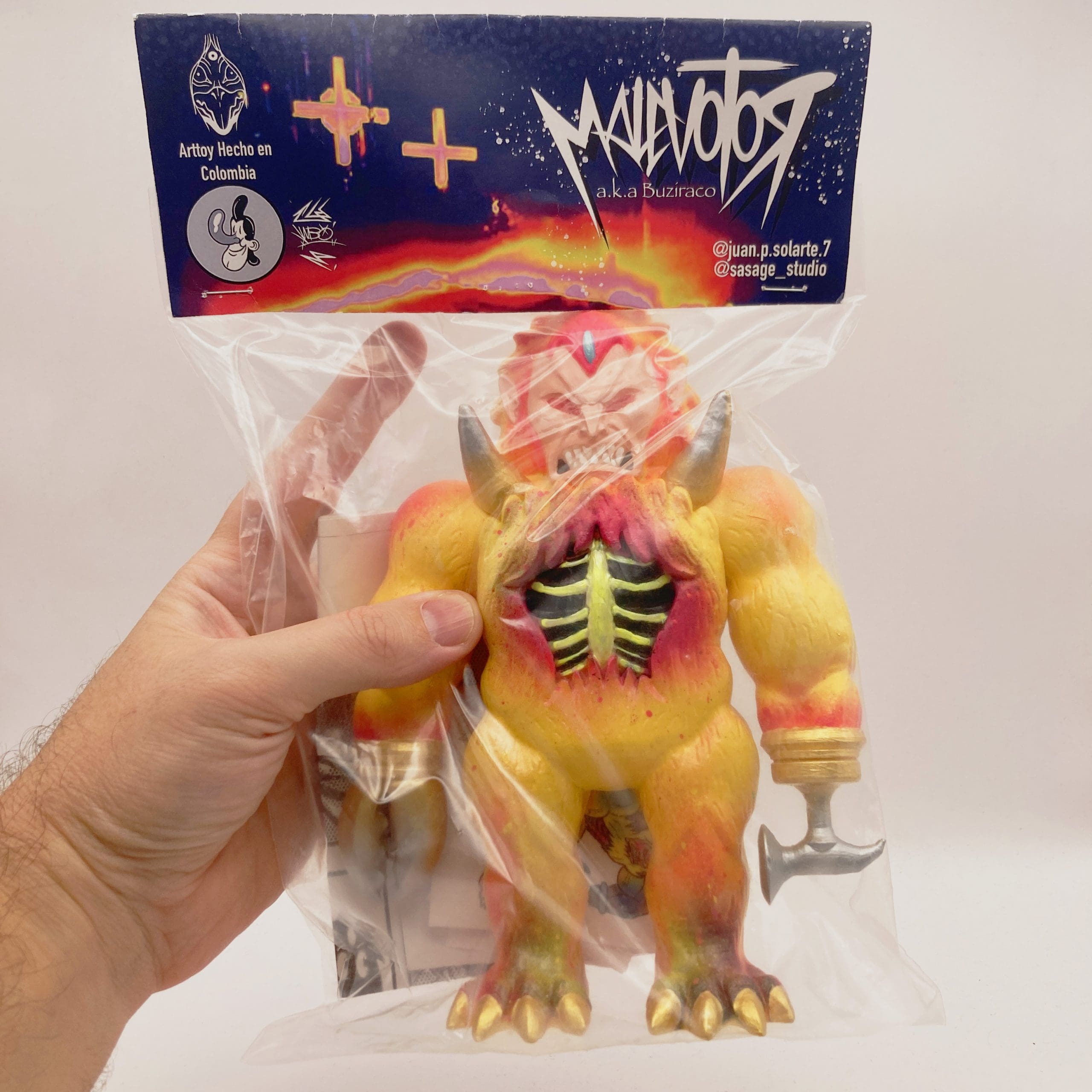 367_Malevator_Jimboarttoys_Arttoy_03-scaled-1
