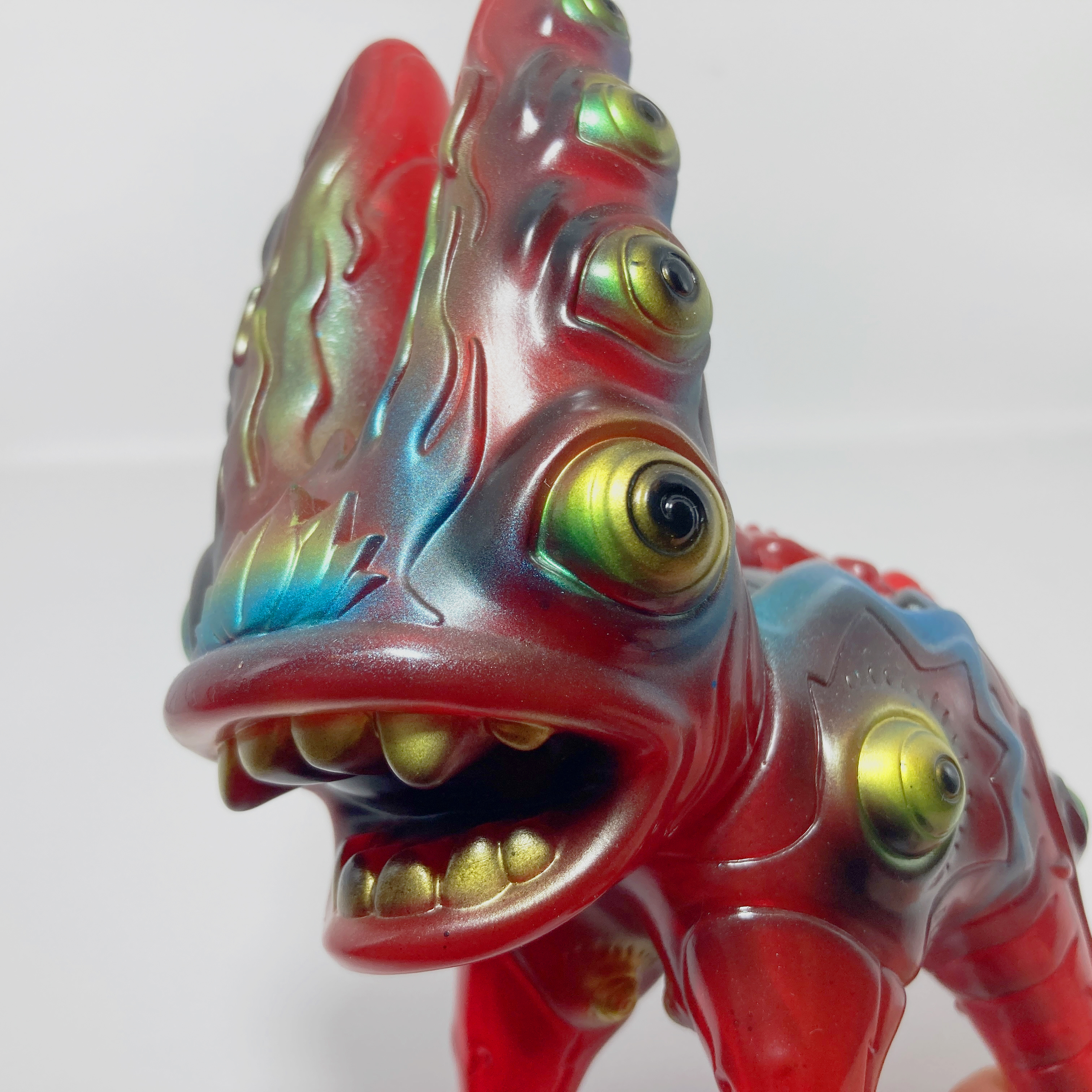 CERRITO DELIRIUM Kustom Paint Base Rojo Transparente - Sofubi By Cesar Zanardi - Imagen 3