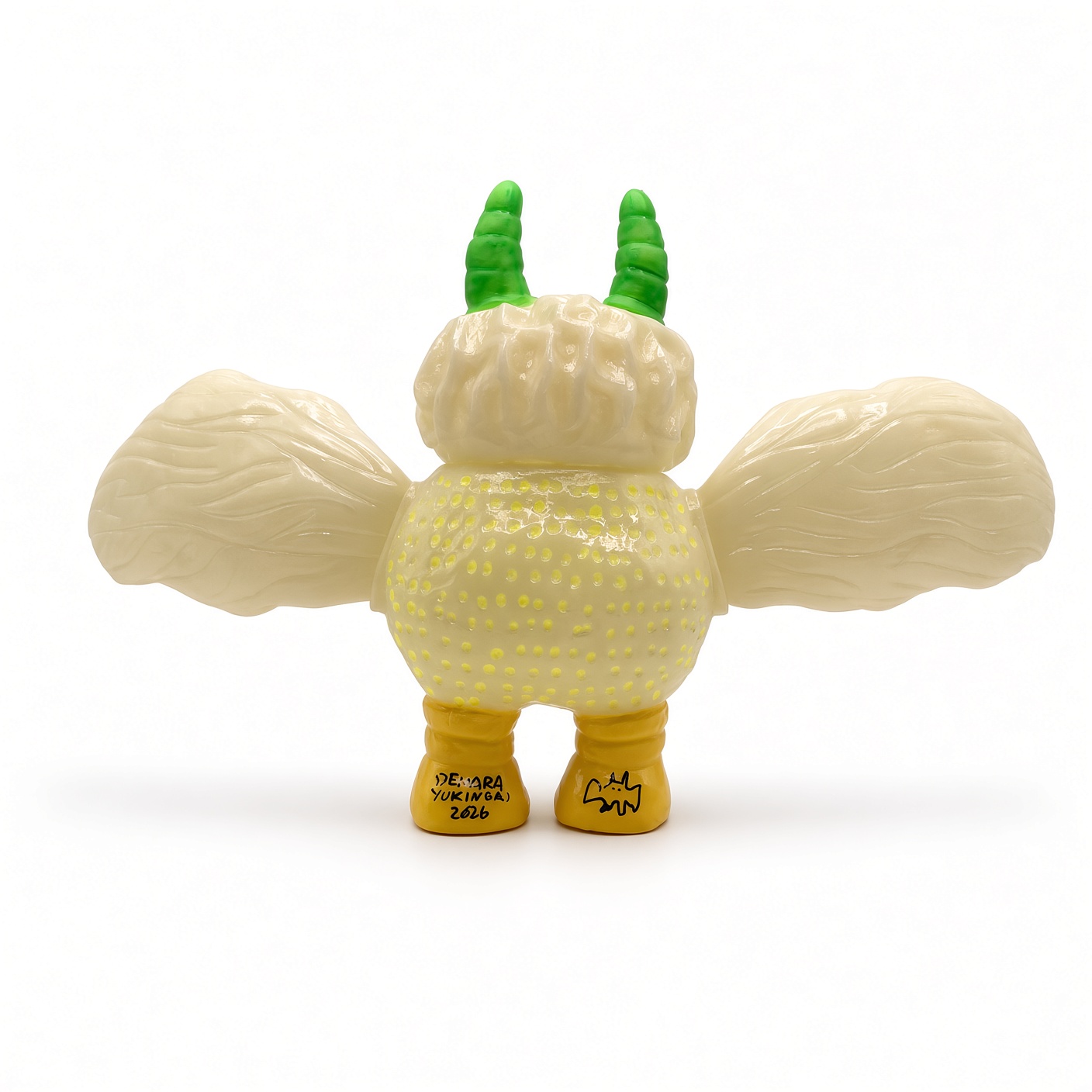 Mothman by Dehara Sofubi - Imagen 7