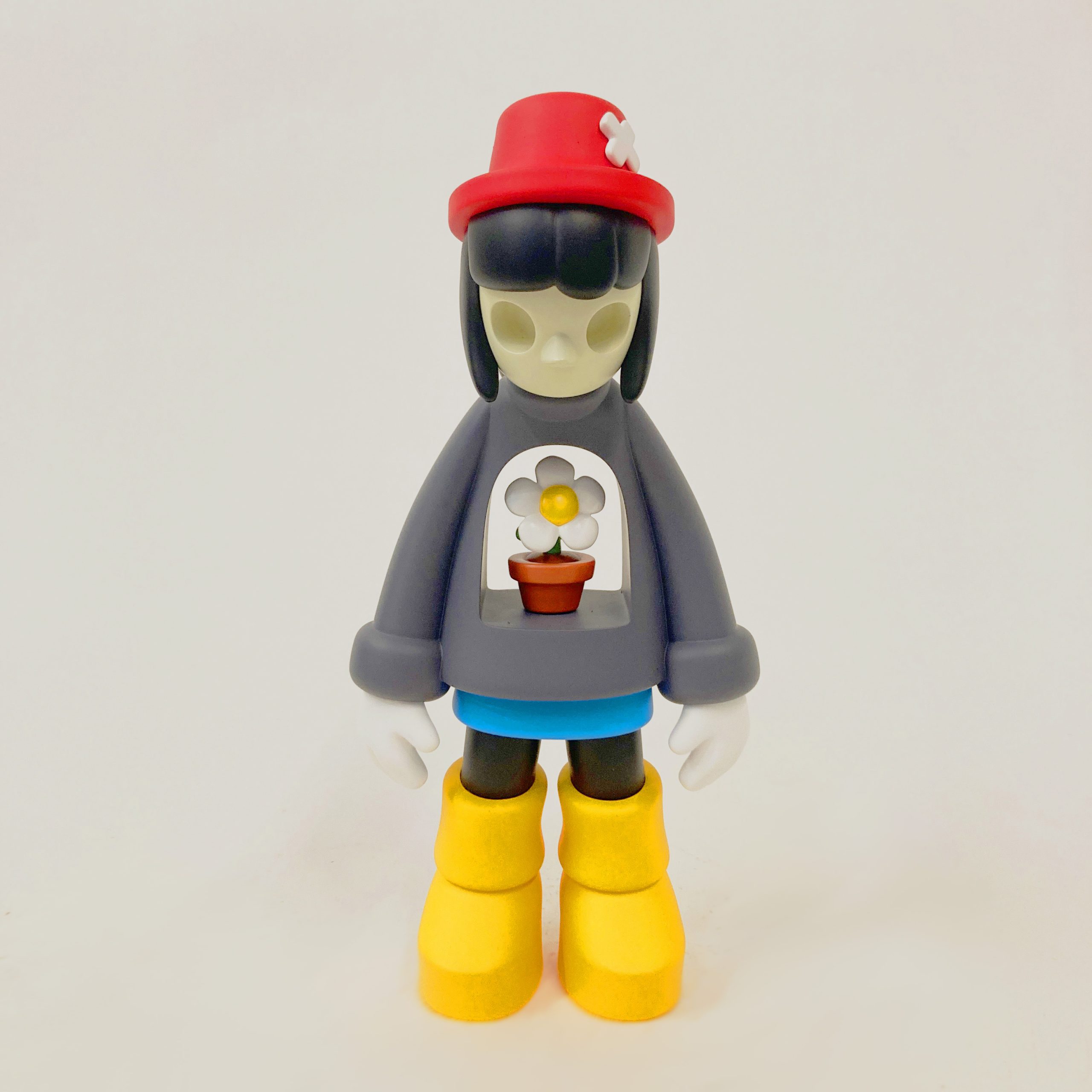 AtomToys_Miss-Bliss_Retro_Arttoy_232_A-scaled-1