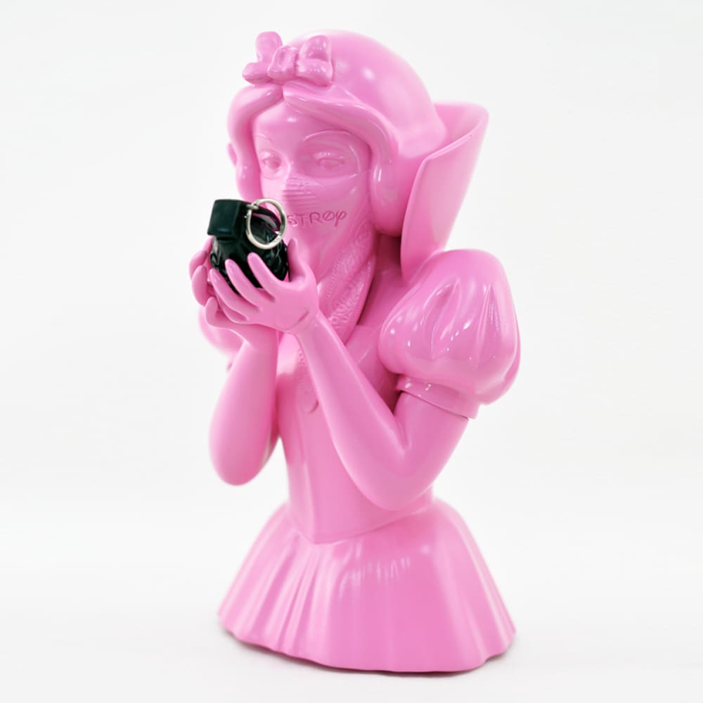 Bad-Apple-HIROTO-OHKUBO-ArtToy-06-A