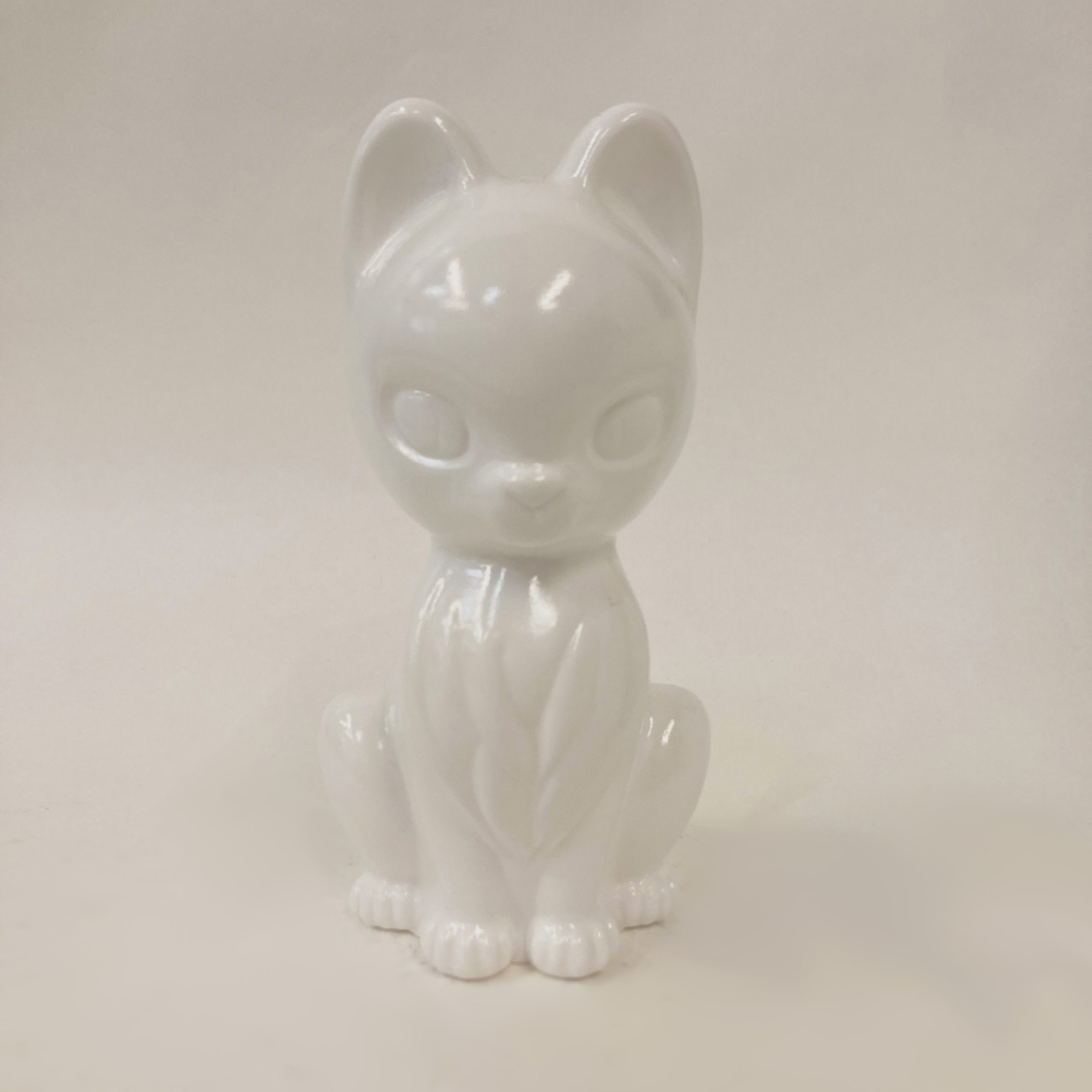 Tama Sofubi White by Pendragon