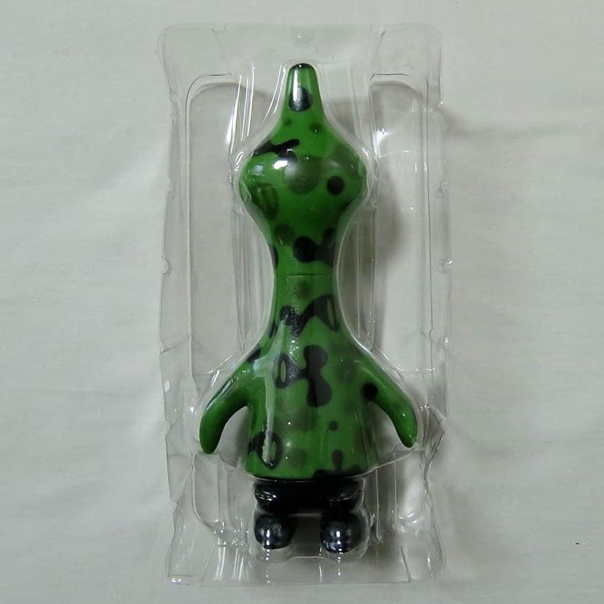 CamGuin-Green-PeteFowler-ArtToy-22-A