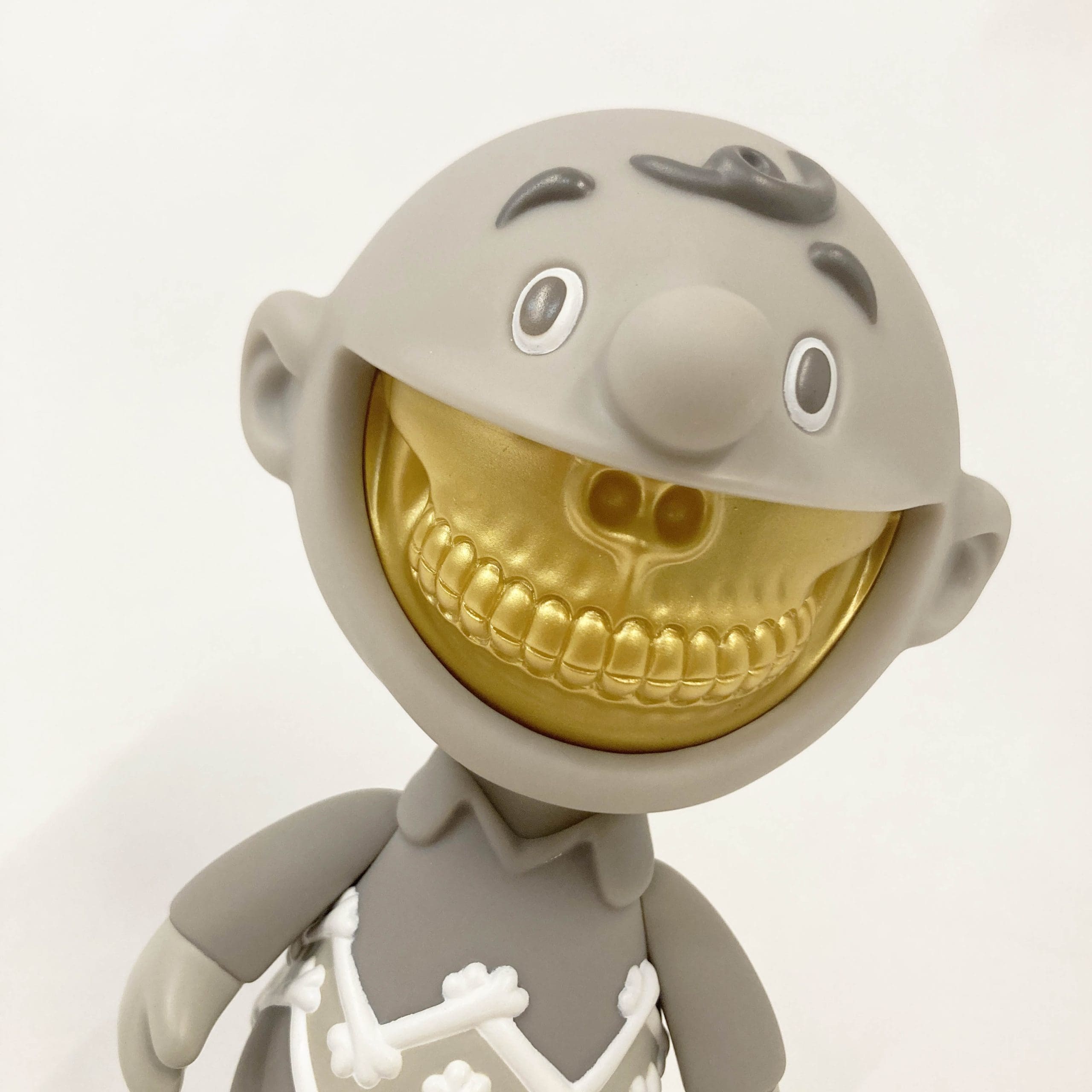 Charlie Grin Grey - Ron English - Sin caja - No Box - Imagen 7