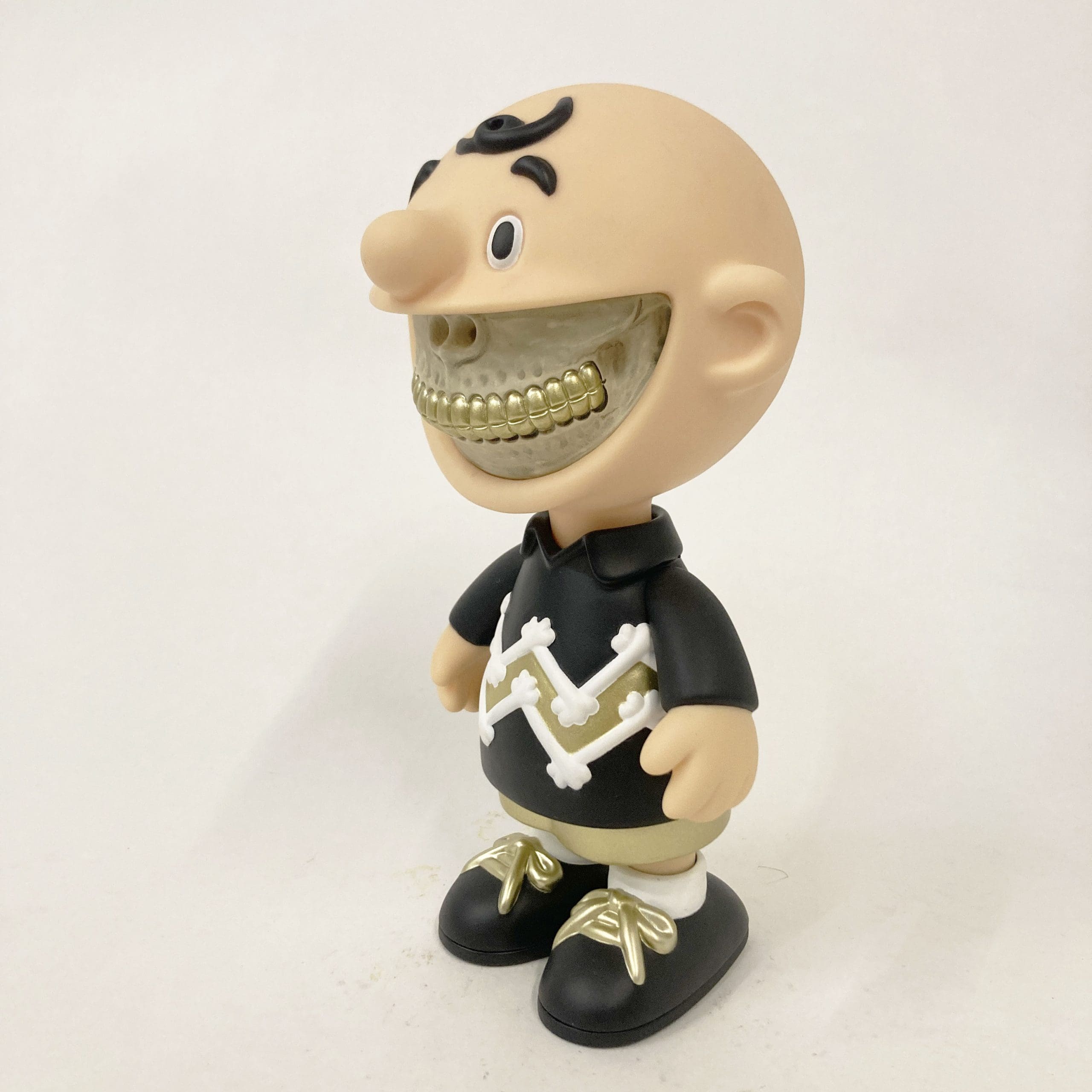 Charlie Grin Black and Gold- Ron English - Sin caja - No Box - Imagen 3